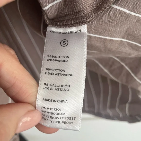 Like New Good American Button-Up Shirt. Size Small. - Picture 6 of 9